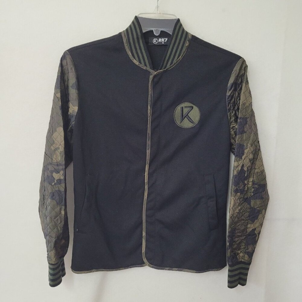 RK7‎ Jacket Mens S Black Green Camo Quilted Sleeve Chest Logo Snap Front Varsity